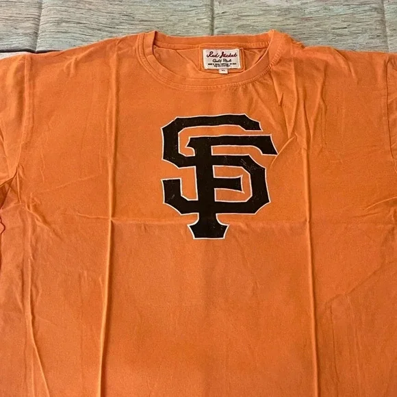 Red Jacket San Francisco Giants - SF Logo Soft Orange T-Shirt, XL, NWT - Picture 3 of 10